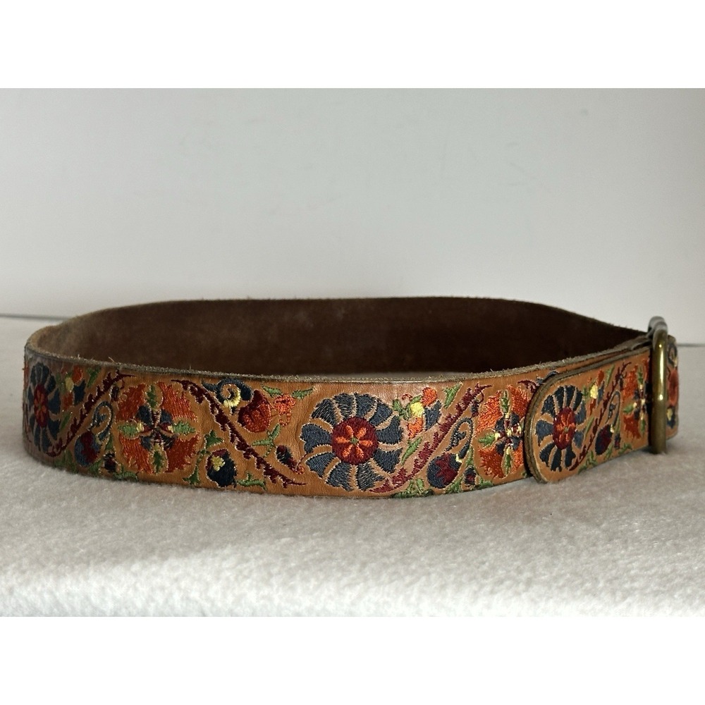 LUCKY BRAND Belt Womens sz.M Embroidered Floral Paisley Leather Brass Buckle - Picture 2 of 7